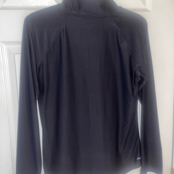 NEW BALANCE WOMENS QUARTERZIP - Picture 3 of 3